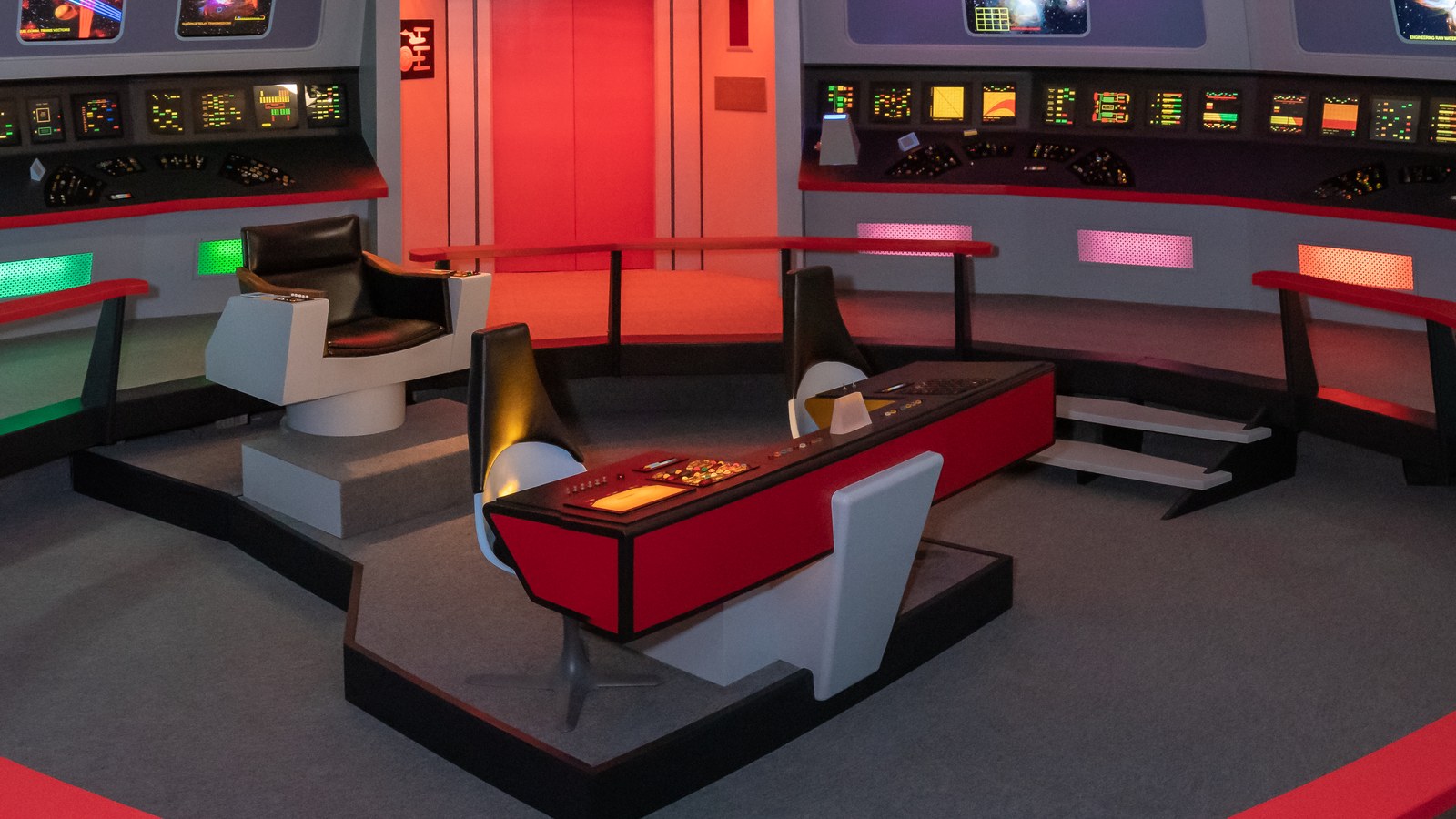 The bridge of the Enterprise, recreated, with the captain's chair empty. Photo: Mobilus In Mobili, CC BY-SA 2.0.